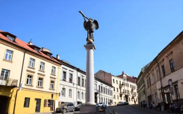estatua angel de uzupis