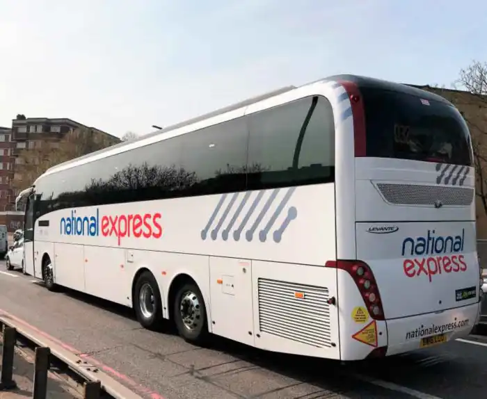 autobus national express para ir de forma barata al centro de londres