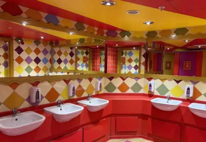 baños jugueteria hamleys