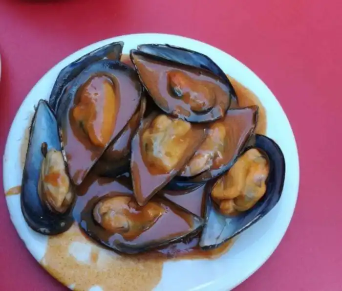 plato mejillones bar bambu