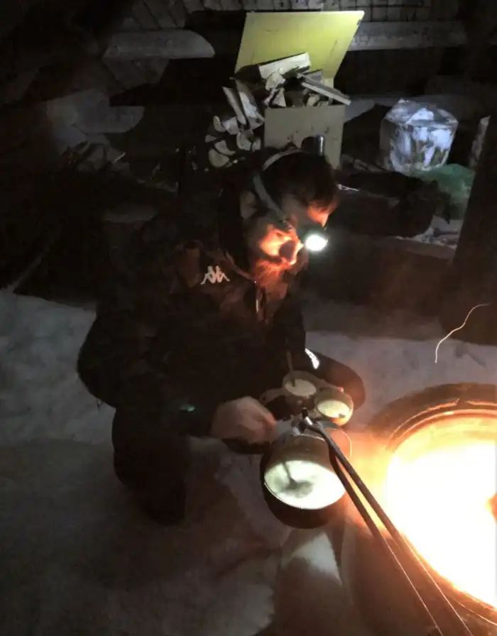 haciendo una barbacoa-lapona