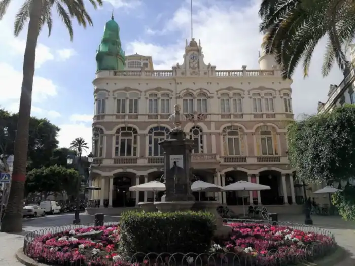 barrio de triana uno de los barrios mas historicos para visitar en las palmas de gran canaria