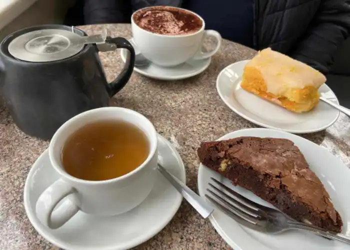 desayuno en bridge coffe shop