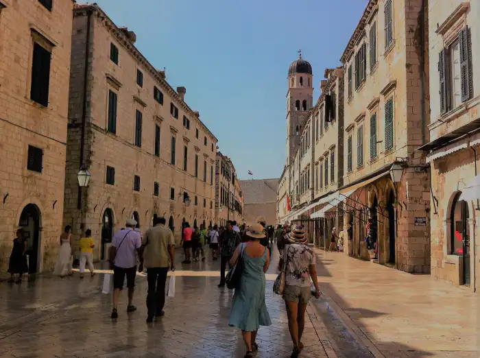 calle stradun una de las principales calles para ver en dubrovnik