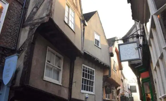 calle ciudad de york