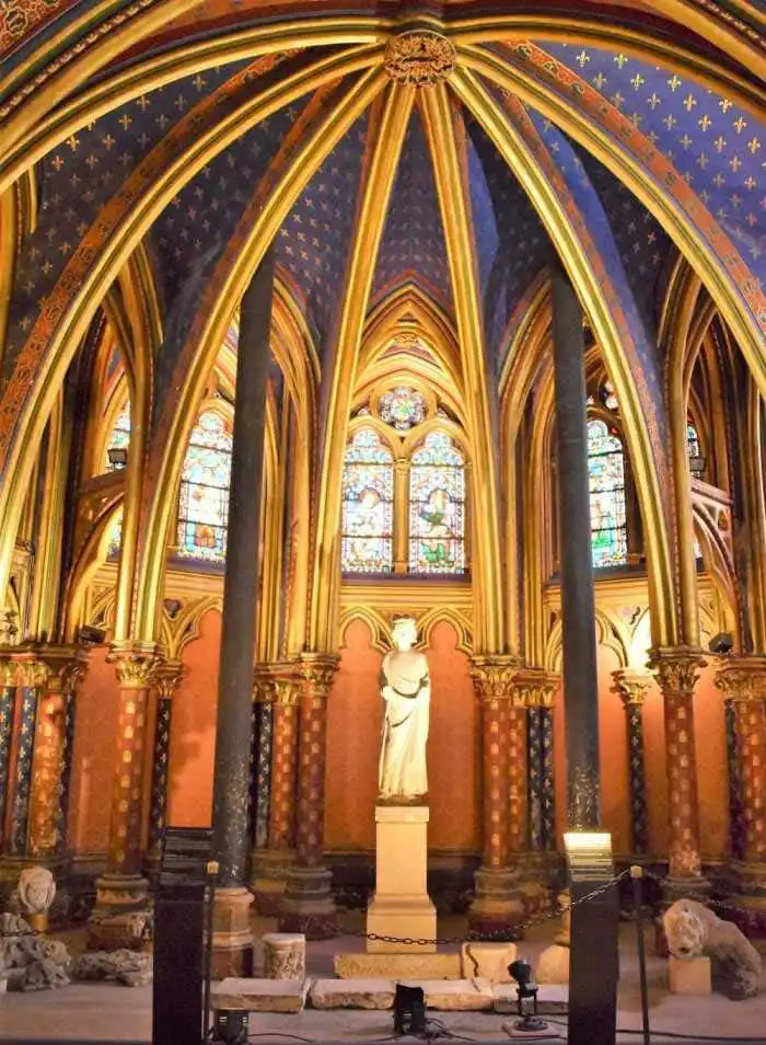 imagen capilla abajo sainte-chapelle