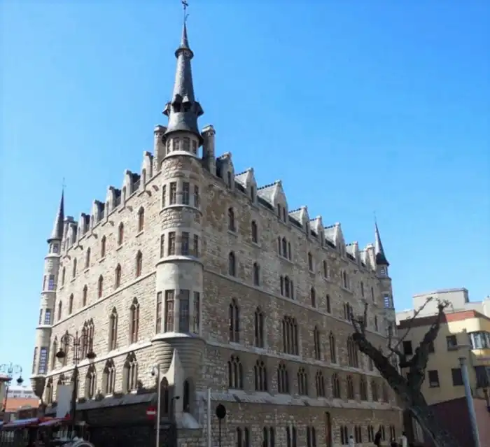 museo casa botines gaudi