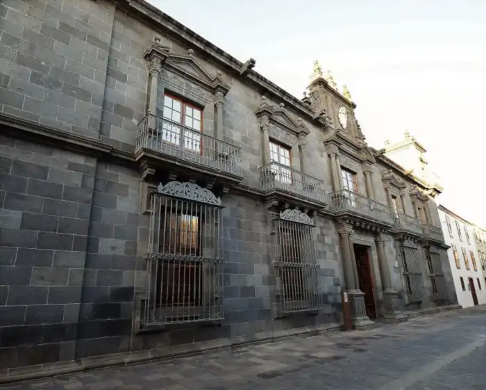 exterior palacio-de-nava