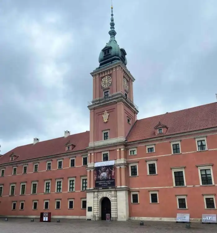 exterior castillo real de varsovia