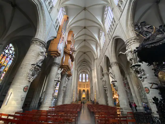 interior catedral de bruselas