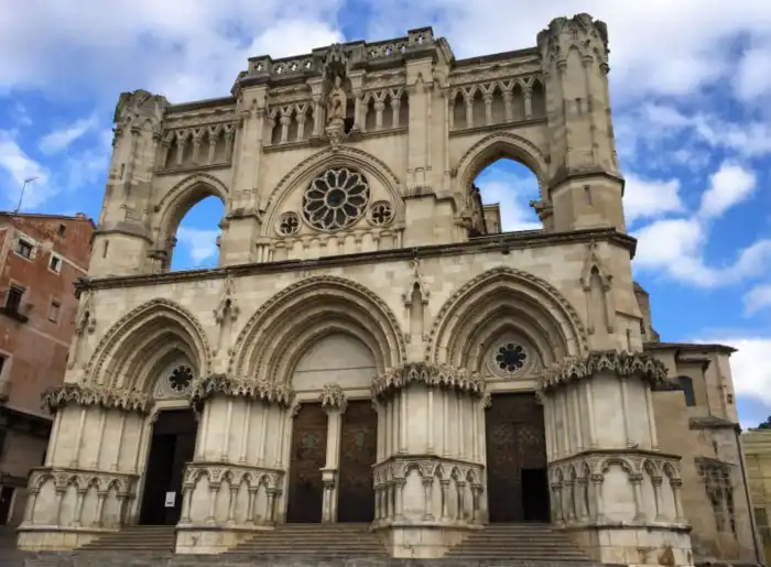fachada exterior catedral-de-cuenca