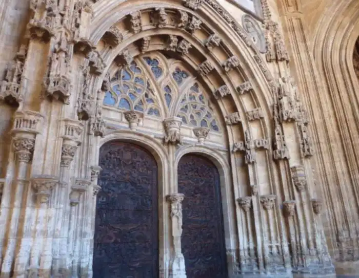 vista exterior catedral de san salvador de oviedo