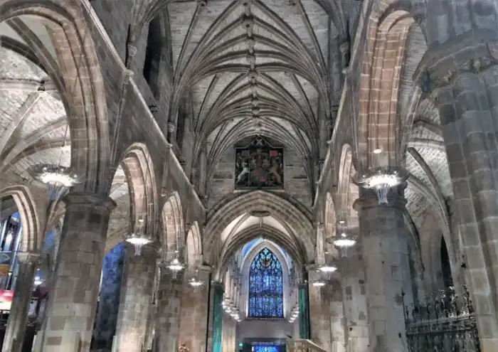 interior catedral de st giles