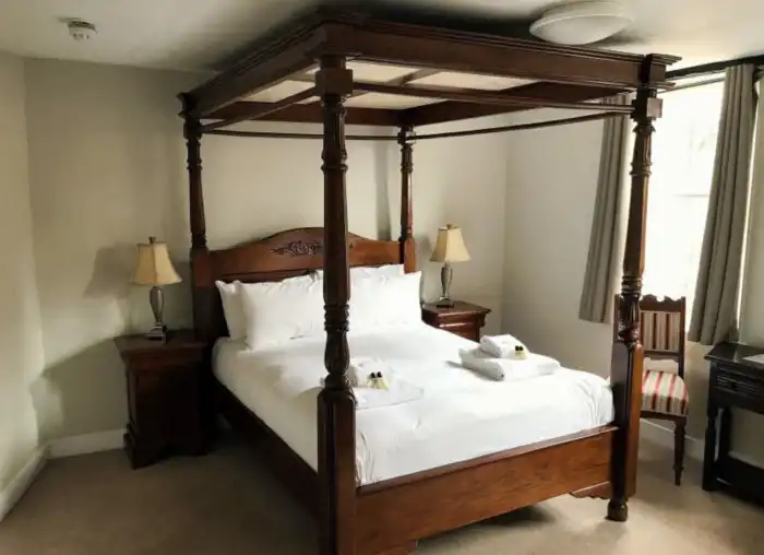 habitacion cathedral gate hotel