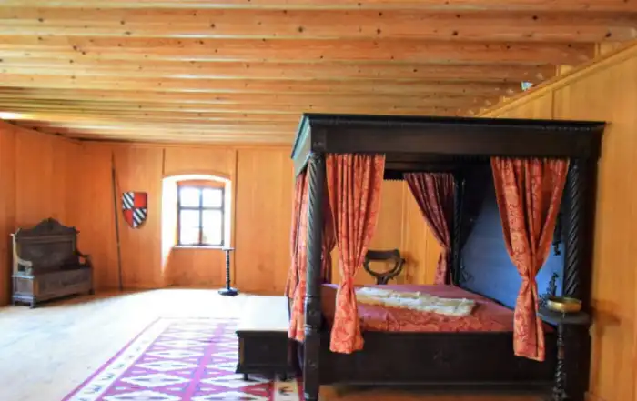 dormitorio-senores-del-castillo predjama