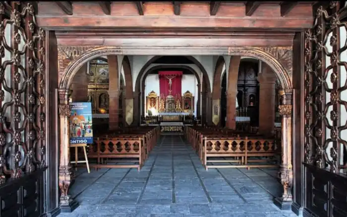 entrada iglesia asuncion en san sebastian de la gomera