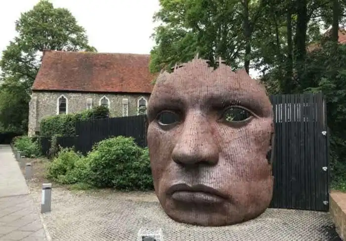 escultura bulkhead canterbury