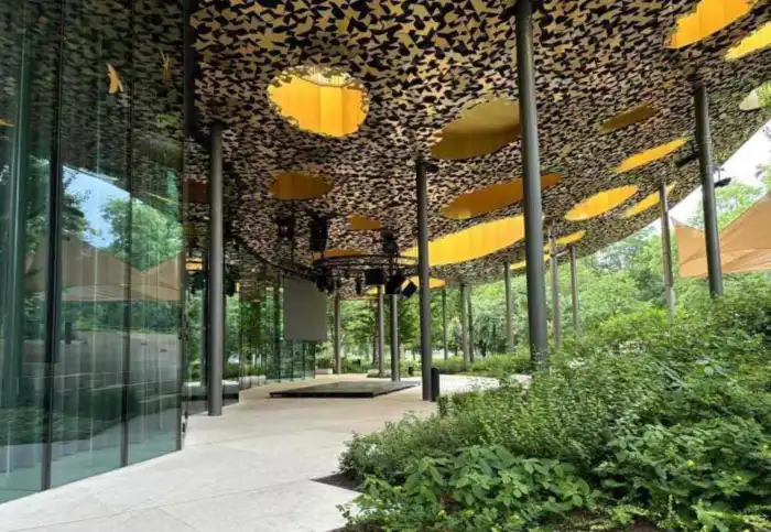 exterior casa de la musica en el parque varoslige
