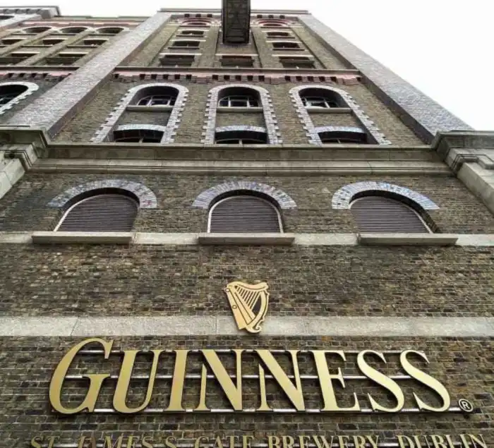 exterior fabrica guinness