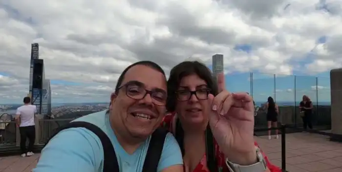 nosotros desde arriba del topoftherock