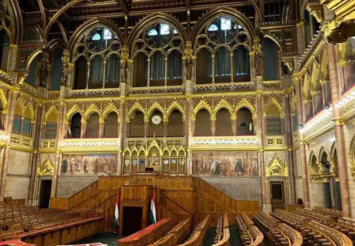 interior camara alta parlamento budapest