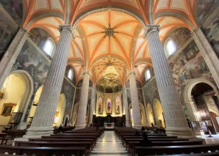 interior catedral de san juan bautista en albacete