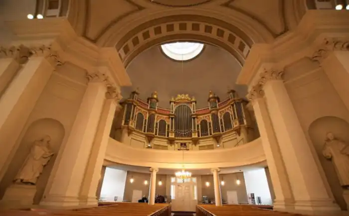 interior-catedral de helsinki