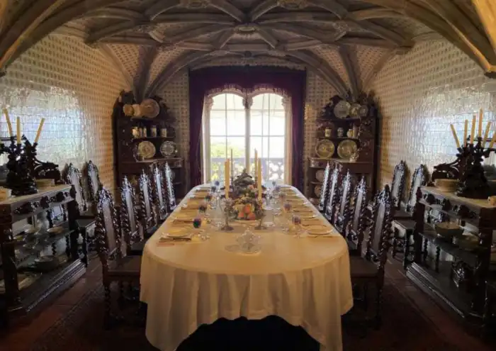 interior comedor palacio da pena