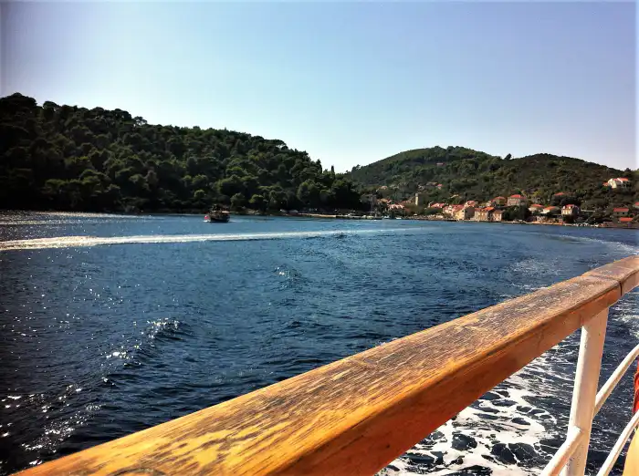 vista isla de sipan desde el barco