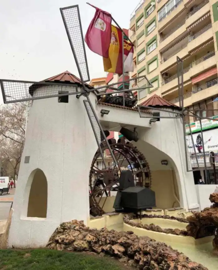 molinos de la feria cerca del paseo de la feria