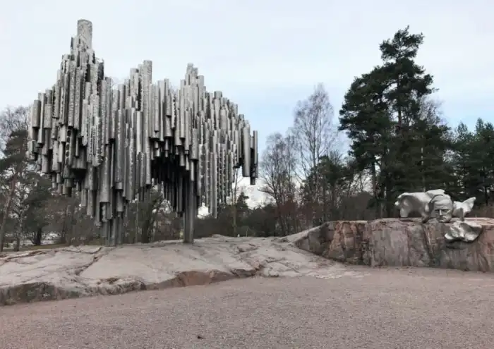 vista general monumento-a-sibelius-helsinki