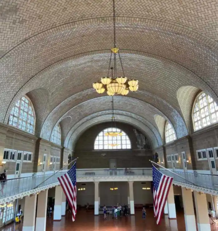interior museo de la inmigracion ellis island