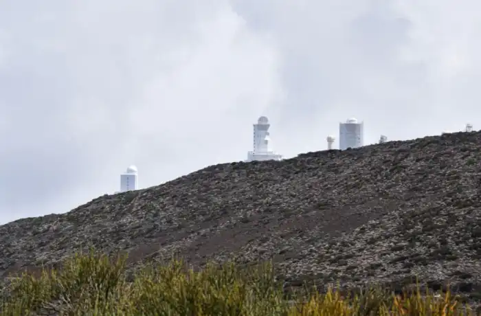 vista lejana del observatorio-del-teide