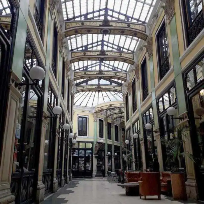 entrada pasaje gutierrez galeria comercial