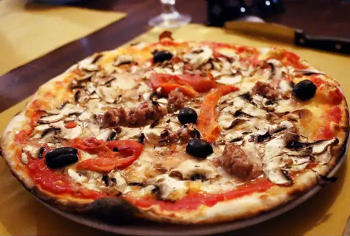 pizza en pizzeria alle carrette