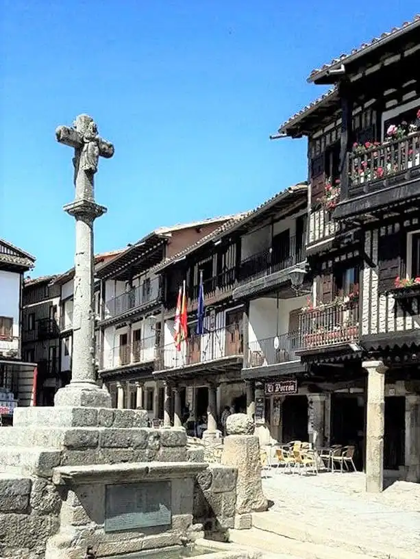 plaza mayor la alberca