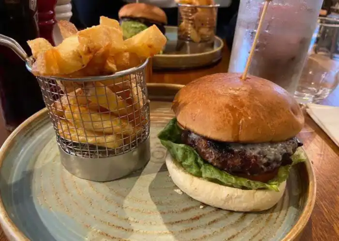 pub the huntsman
