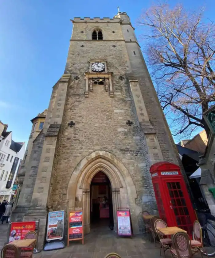 vista exterior torre carfax