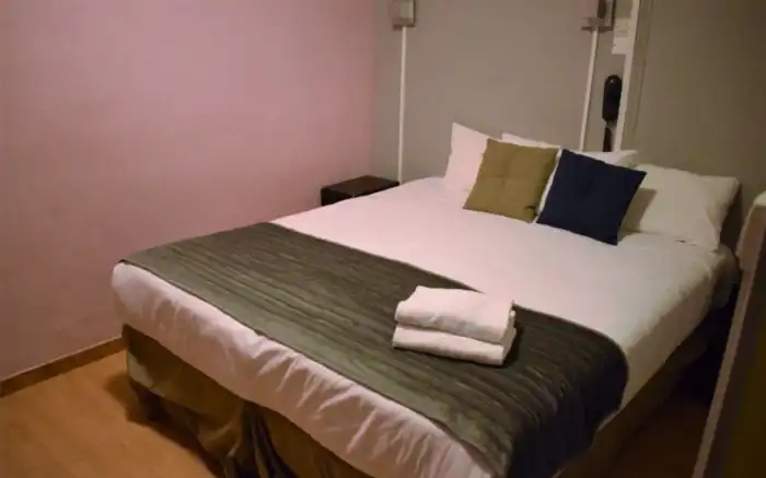 habitacion hostel-en-paris