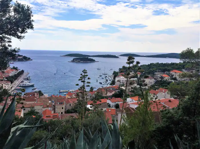 vista hvar desde la fortaleza