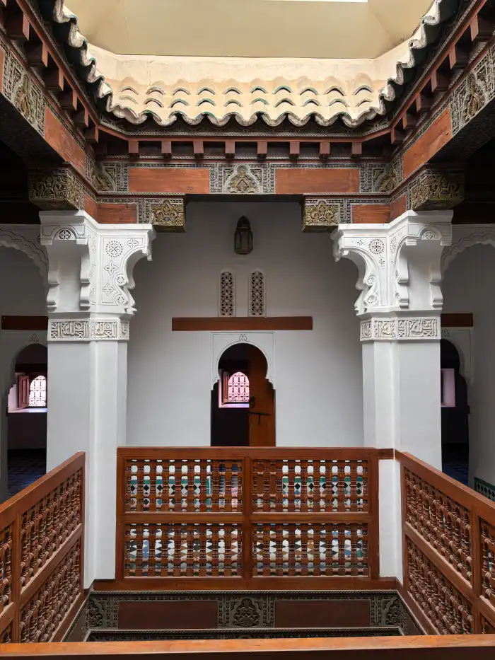 interior de la medersa ben youssef