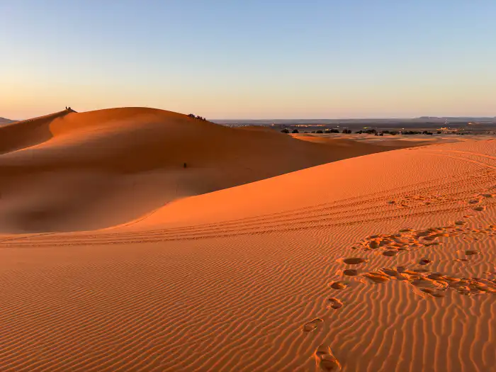 amanecer en el desierto de merzouga