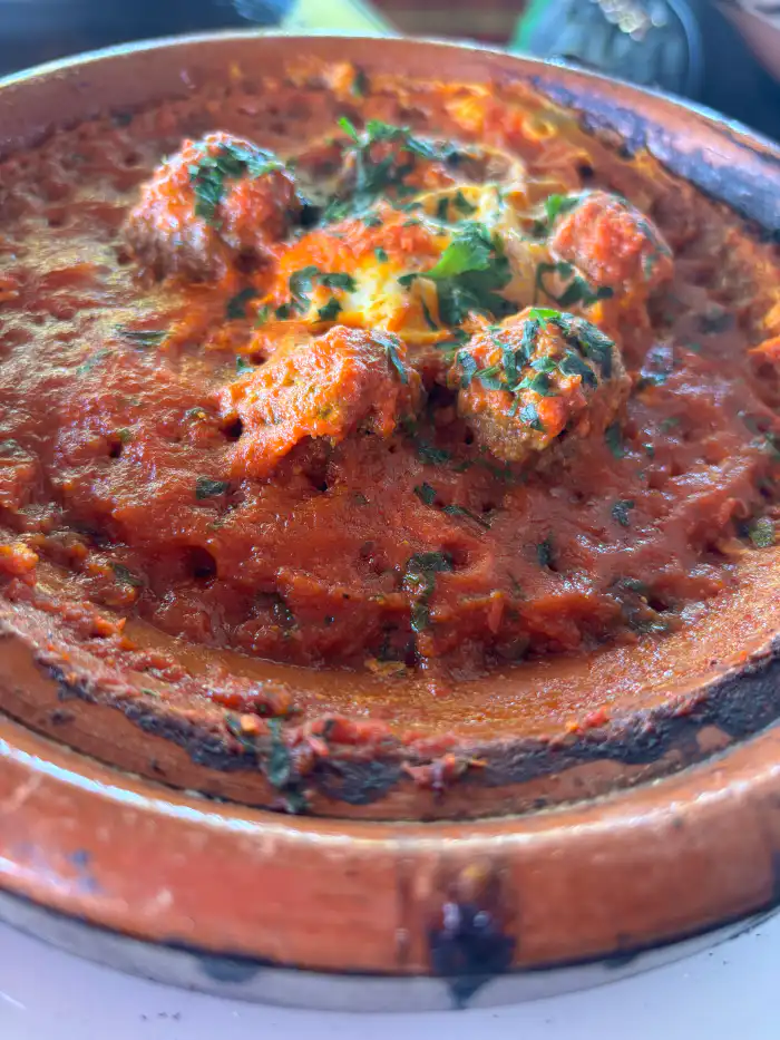 kefta en uno de los restaurantes recomendados para comer en marrakech