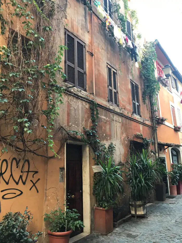 calle de trastevere para conocer bien el barrio