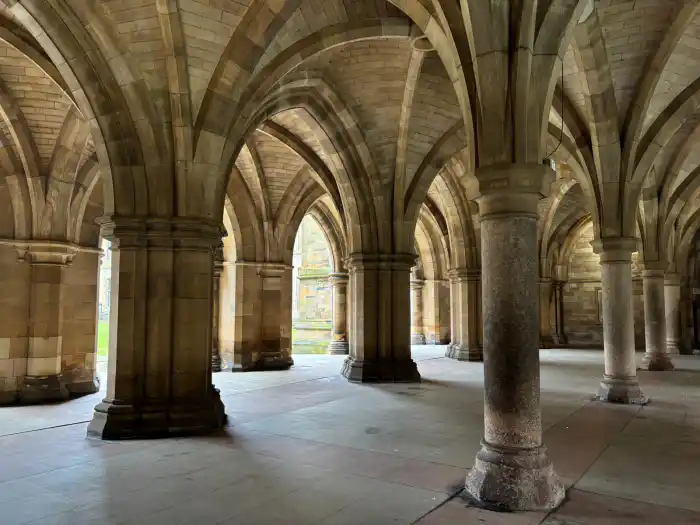 claustros en la universidad de glasgow