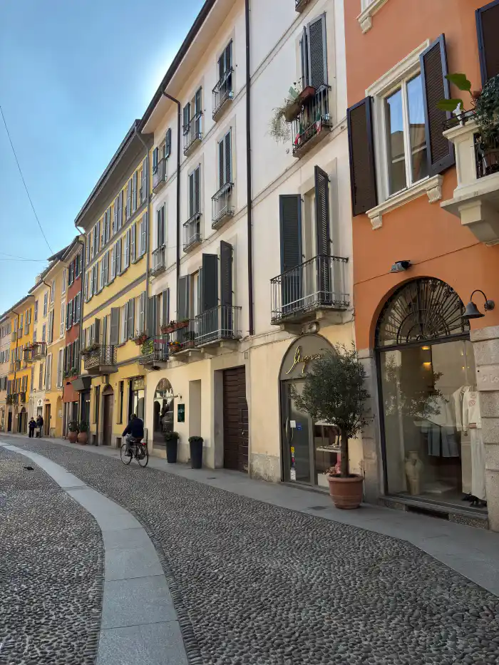 barrio de brera el mas pintoresco que recorrer en milan en cuatro dias