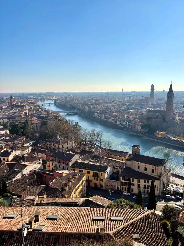 mirador del castel san pietro con las mejores vistas de la ciudad de verona