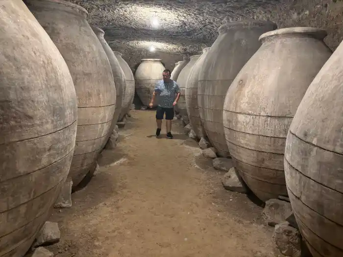 bodega subterranea del museo municipal de valdepenas