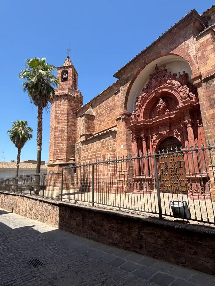 iglesia parroquial de la encarnacion la mas importante para ver en bailen en un dia