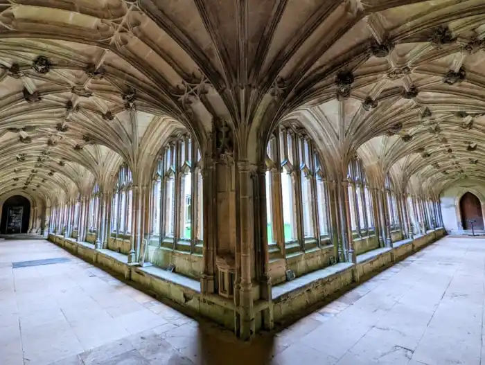 interior abadia lacock